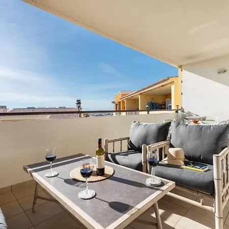 Bright And Modern 2 Bed In Vale De Parra Bicas