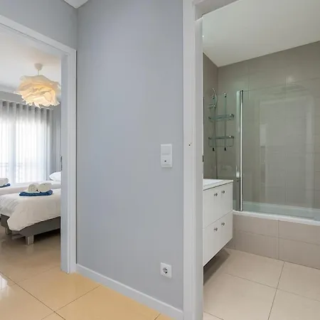 Bright And Modern 2 Bed In Vale De Parra 아파트