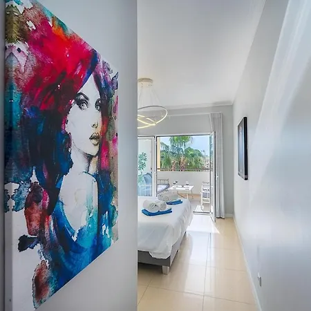 Bright And Modern 2 Bed In Vale De Parra Bicas