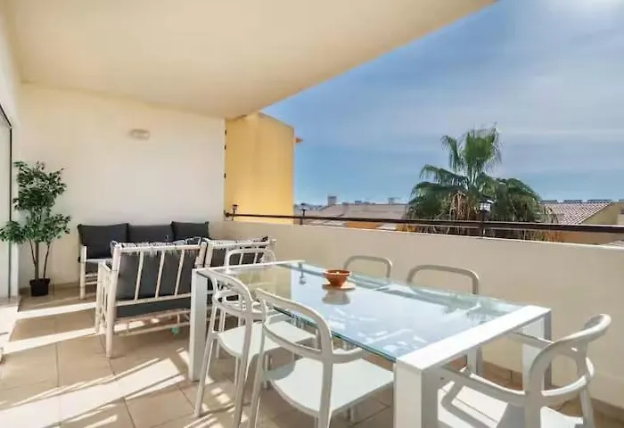 Bright And Modern 2 Bed In Vale De Parra דירה *