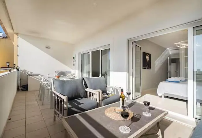 Bright And Modern 2 Bed In Vale De Parra * Bicas