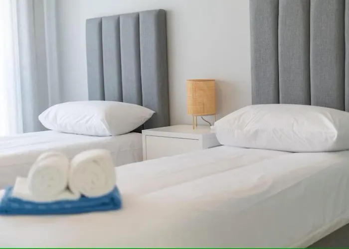 Bright And Modern 2 Bed In Vale De Parra *