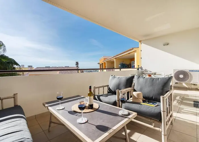Bright And Modern 2 Bed In Vale De Parra Bicas